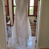 שמלת כלה קלאסית עם הינומה