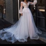 שמלה יפיפייה בהזמנה מחול